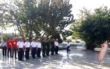 Linh thiêng, kiêu hùng lễ chào cờ, duyệt binh trong sáng mùng 1 Tết ở Trường Sa